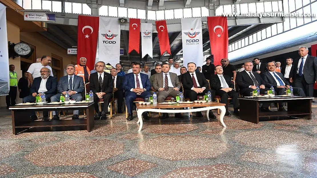 Başkan Gürkan Malatya- Sivas Bölgesel Treni'nin İlk Seferine Uğurlama Töreni'ne katıldı