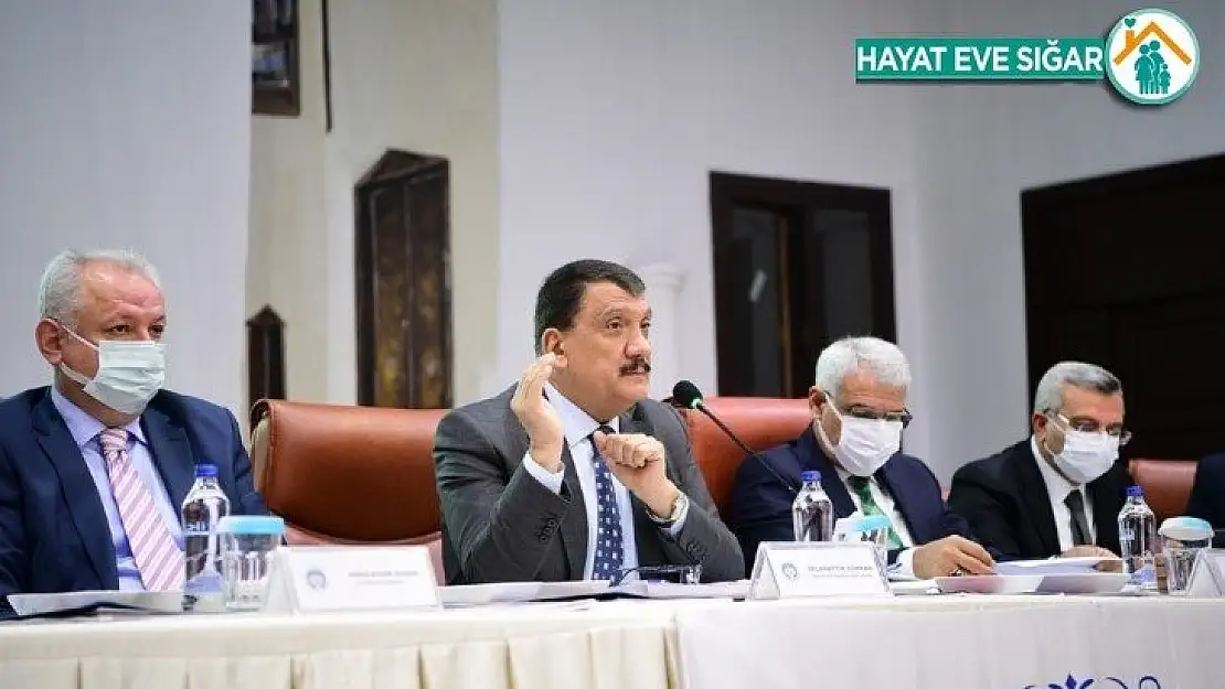 Başkan Gürkan, muhtarlarıyla bir araya geldi