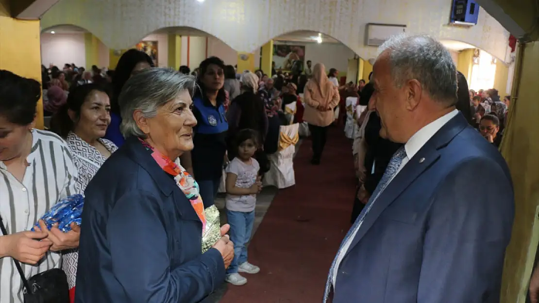 Başkan Mehmet Şerif Yıldırım İnancımızda Kadın Önemli Bir Yere Sahiptir