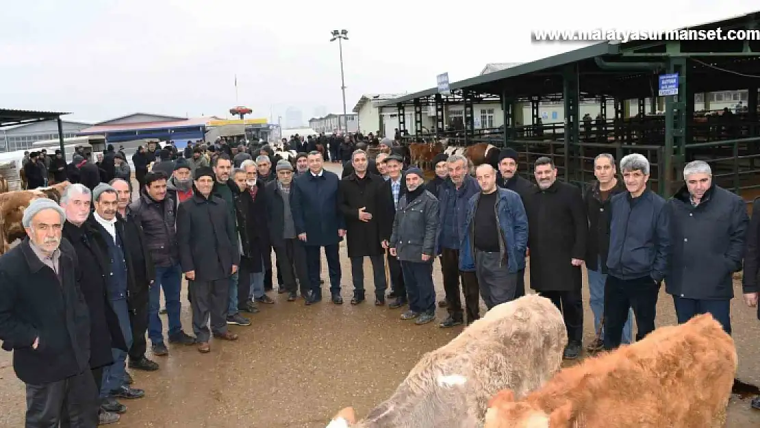 Başkan Özcan, yetiştiricilerin sorunlarını dinledi