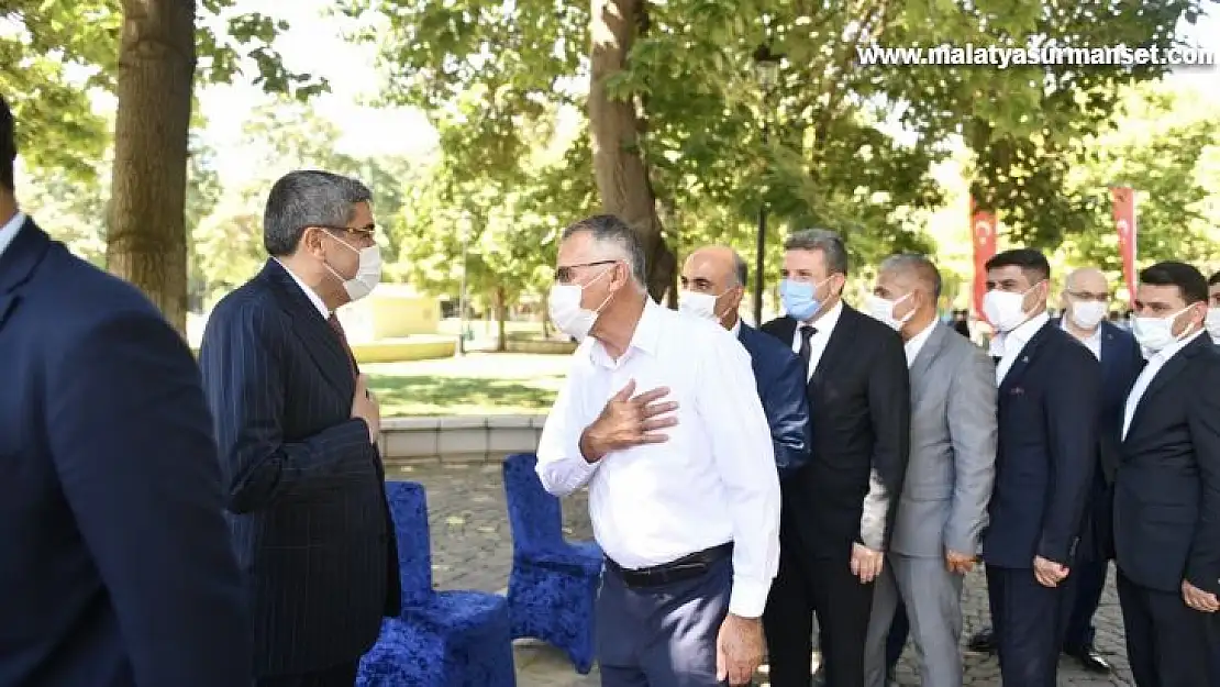 Başkan Özkeçeci'den bayram mesajı