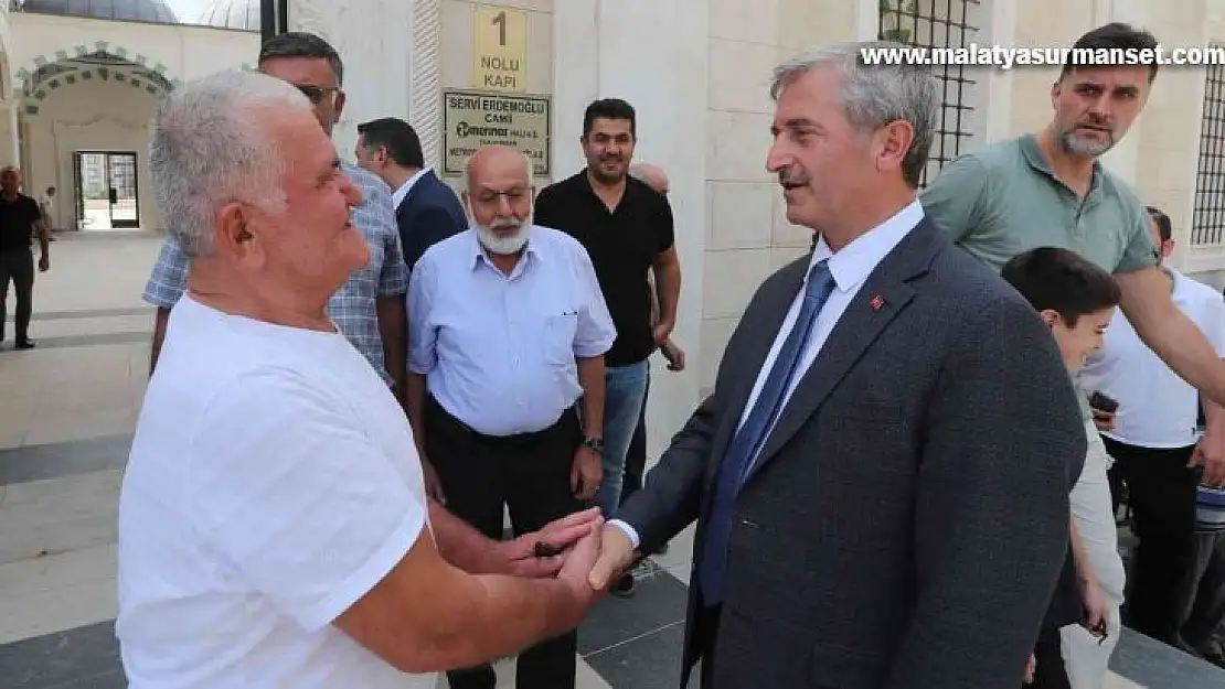 Başkan Tahmazoğlu'nun esnaf gezileri sürüyor
