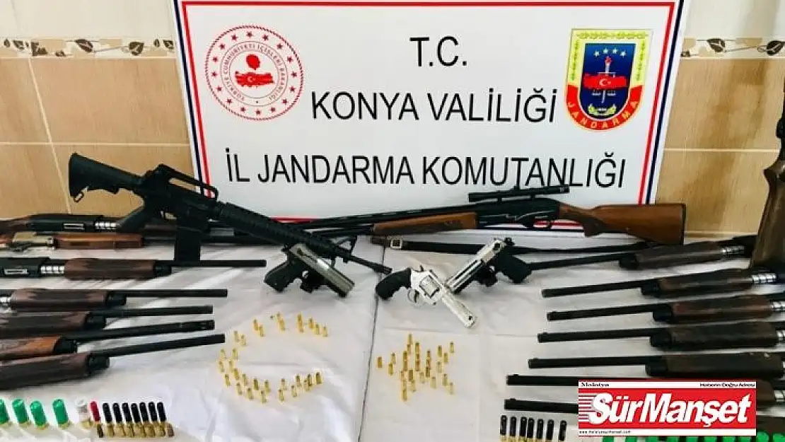 Baskın yapılan evde 18 tüfek ve 3 tabanca bulundu