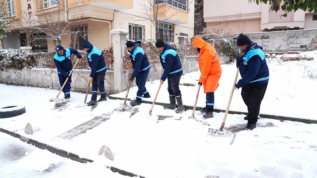 Battalgazi Belediyesi Karla Mücadelede Sahada