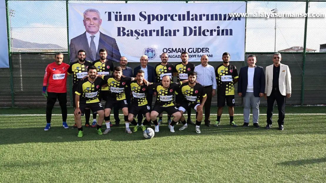 Battalgazi Belediyesinden Anlamlı Futbol Tunuvası