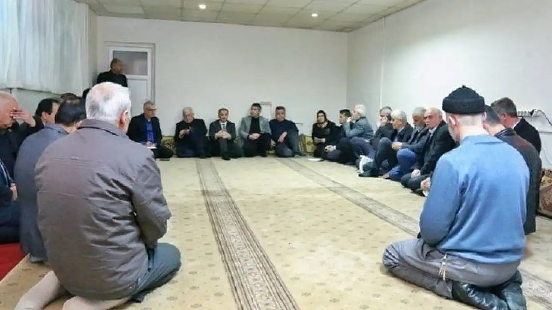 Belediye Başkanı Kılınç, muhtarlarla bir araya geldi
