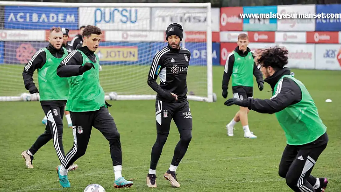 Beşiktaş, Fenerbahçe maçı hazırlıklarına devam etti