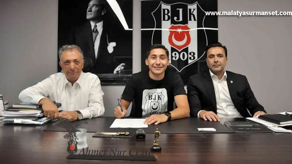 Beşiktaş, genç futbolcu Emirhan İlkhan'ın sözleşmesini uzattı