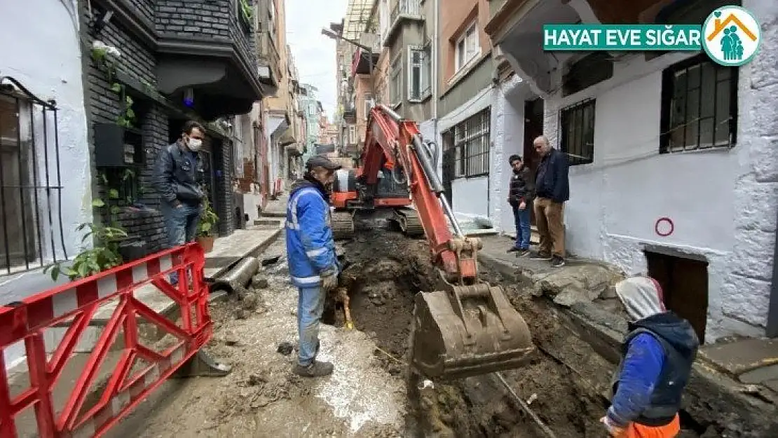 Beyoğlu'nda doğal gaz borusu patladı