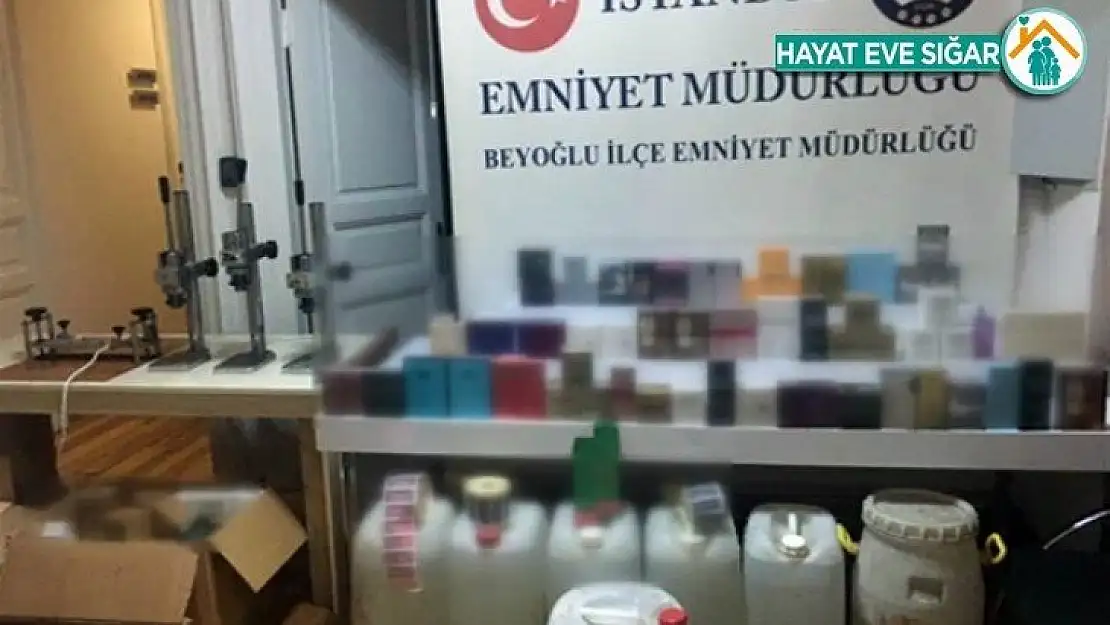 Beyoğlu'nda sahte parfüm imalathanesine baskın