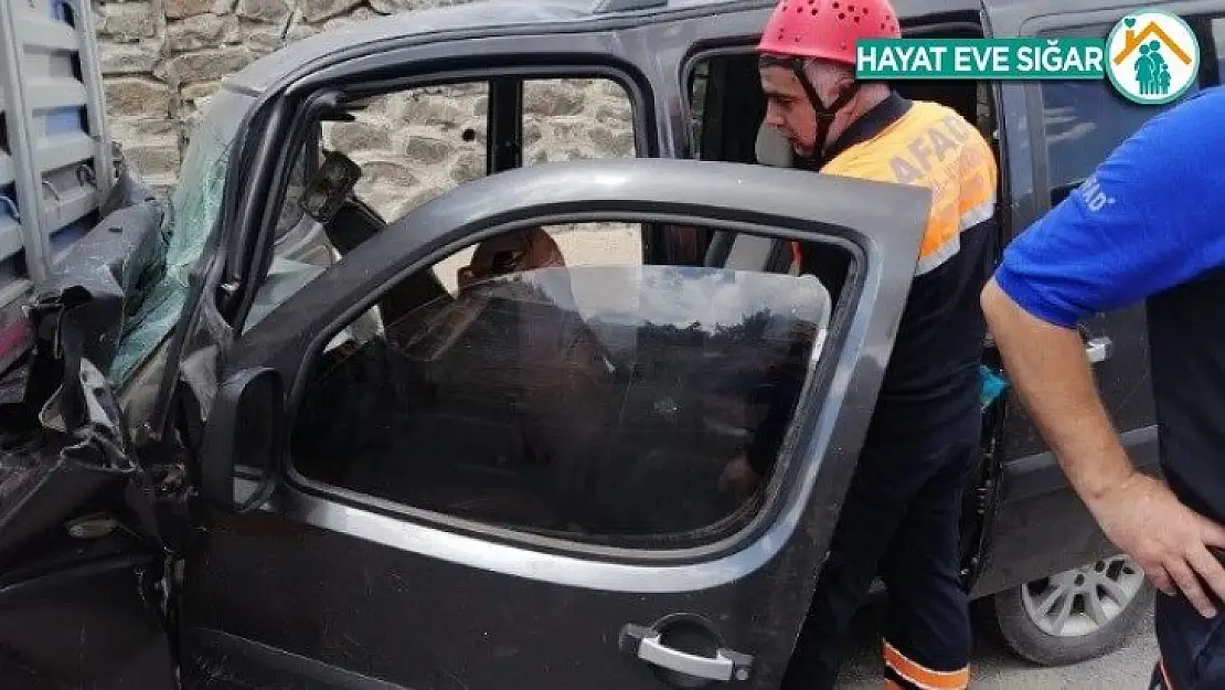 Bingöl'de trafik kazası: 4 yaralı