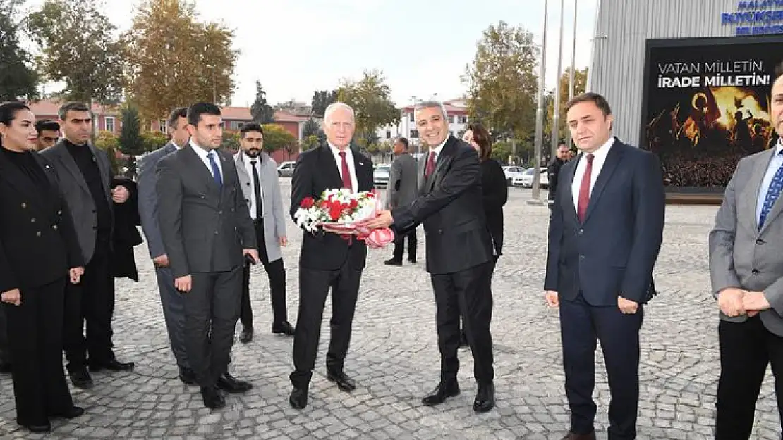 Biriz Beraberiz Hep Birlikte Türk Milletiyiz