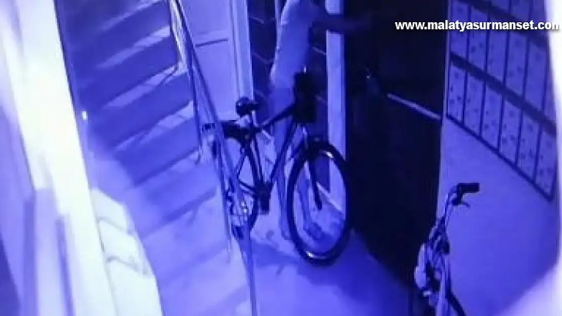 Bisiklet hırsızı güvenlik kameralarına yakalandı