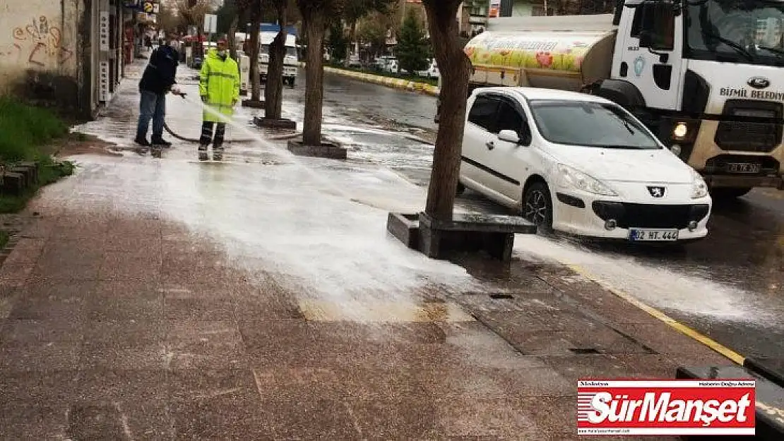 Bismil'de sokaklar dezenfekte ediliyor