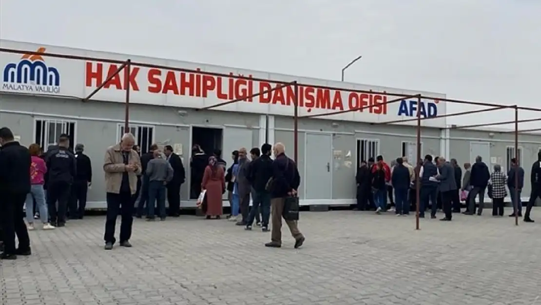 Borçlandırma Başladı, Kuyruklar Uzadı