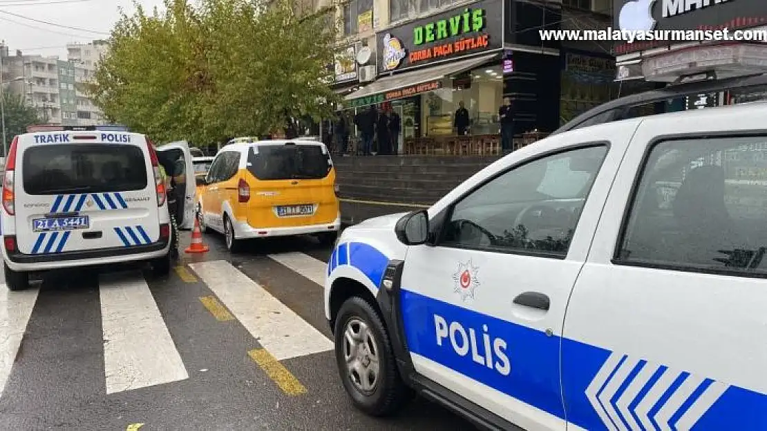 Boşanma aşamasındaki eşinin yüzünü bıçaklayan şahıs tutuklandı