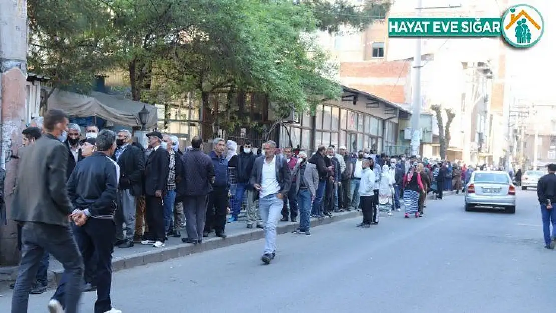 Bu görüntüler Diyarbakır'dan, sosyal mesafe kuralını hiçe saydılar