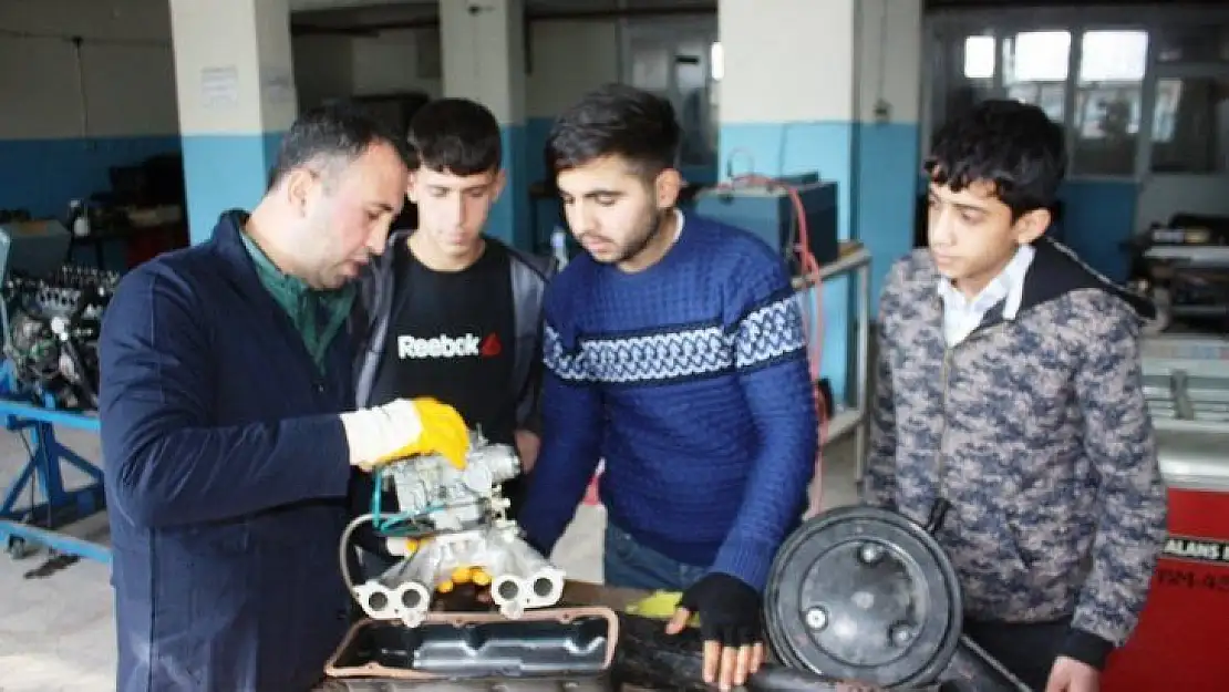 Bu okulda diploma alan kendi işinin patronu oluyor