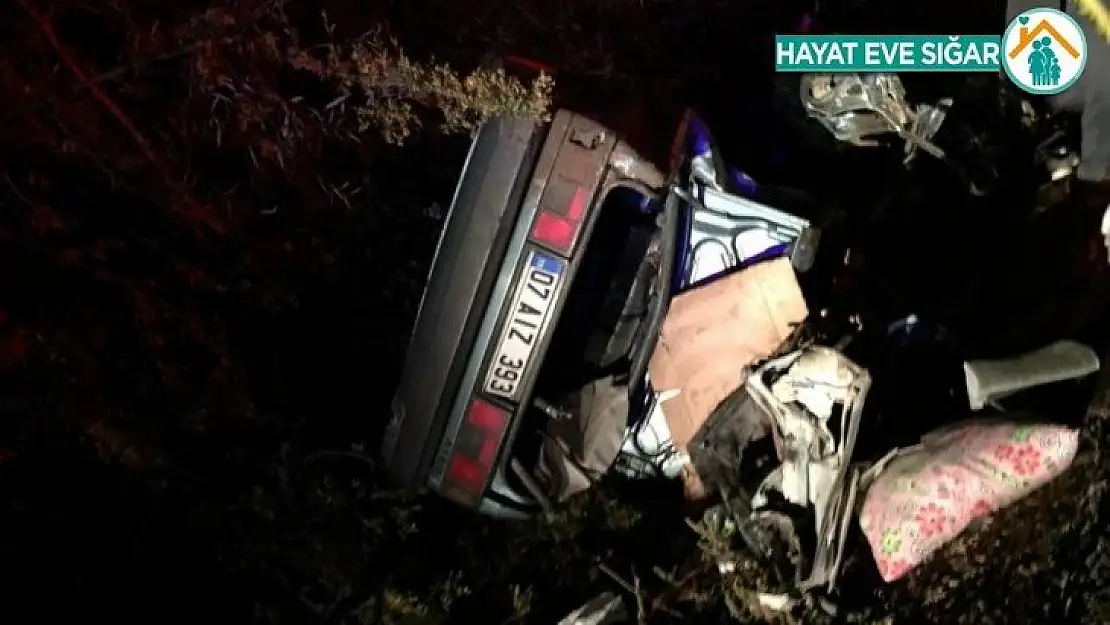 Burdur'da otomobiller çarpıştı: 3 ölü