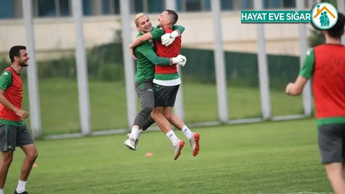 Bursaspor günü çift idmanla tamamladı