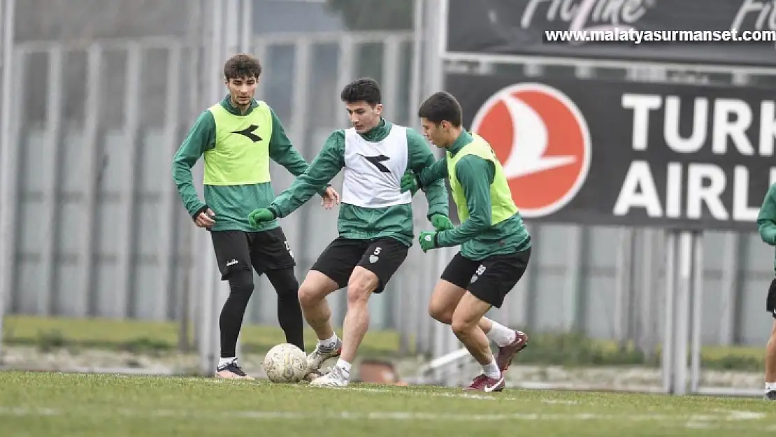 Bursaspor topa sahip olma çalışması yaptı