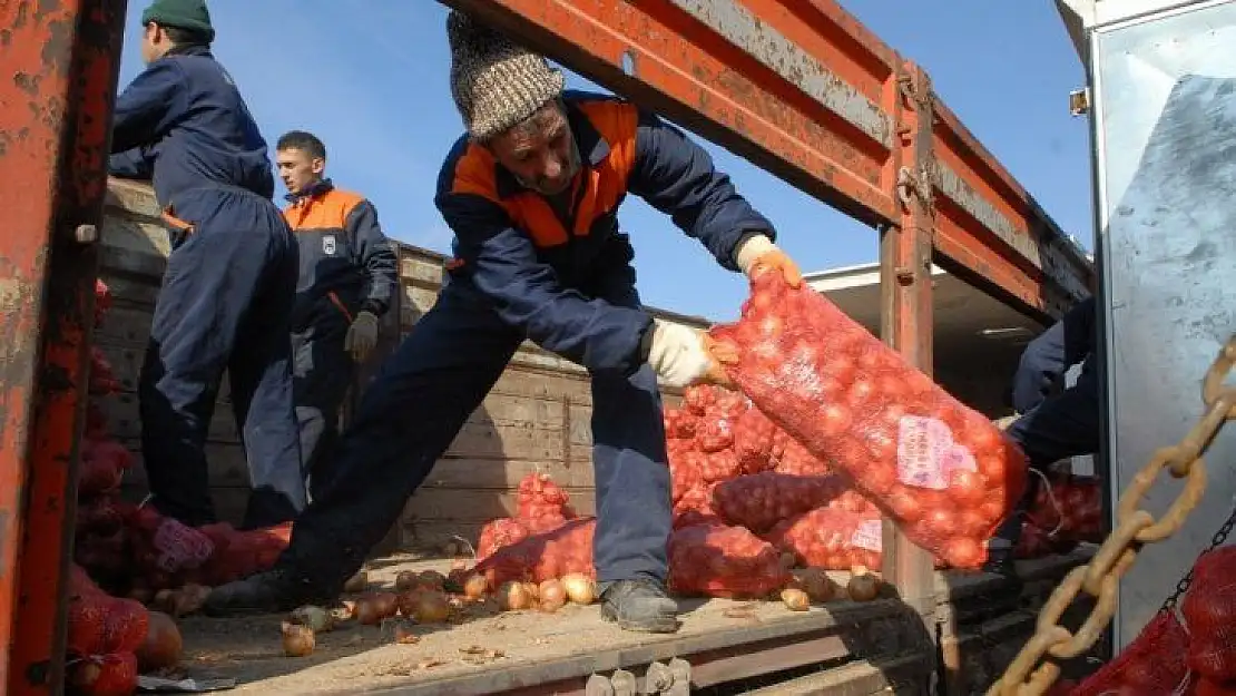 Büyükşehir'den sosyal yardım alan ailelere gıda desteği