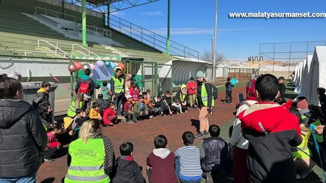 Büyükşehir, depremzede vatandaşlara psikolojik destek sağlıyor