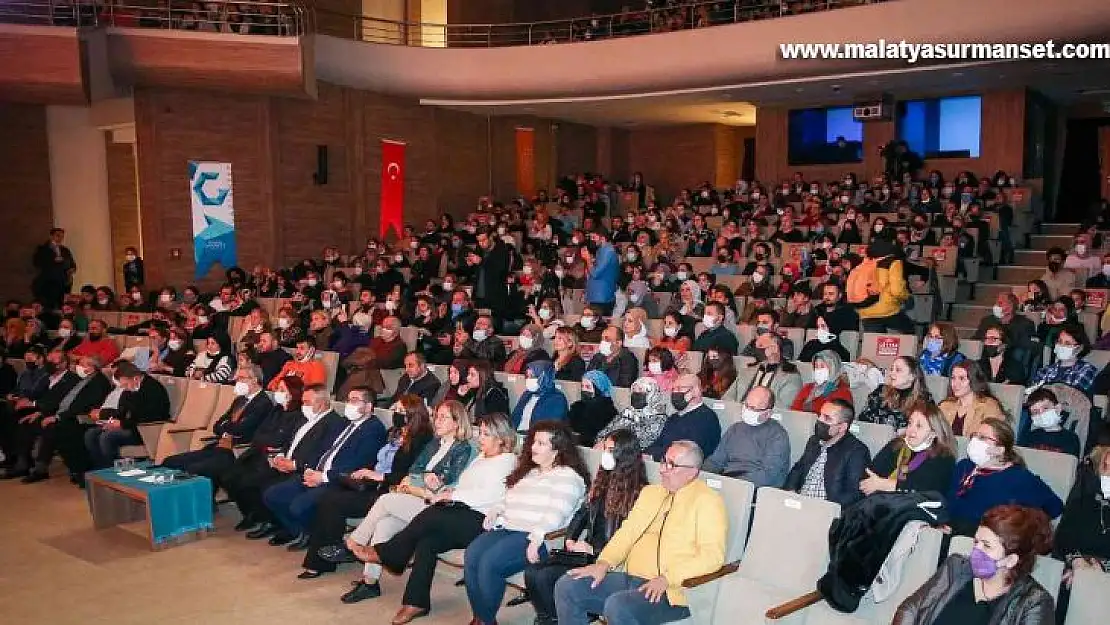 Büyükşehir Türk Halk Müziği korosu yöresel türküleri seslendirdi