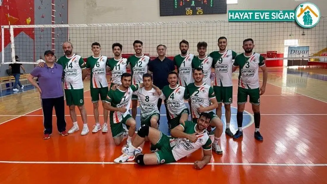 Çamlıca Voleybol, galibiyetle başladı