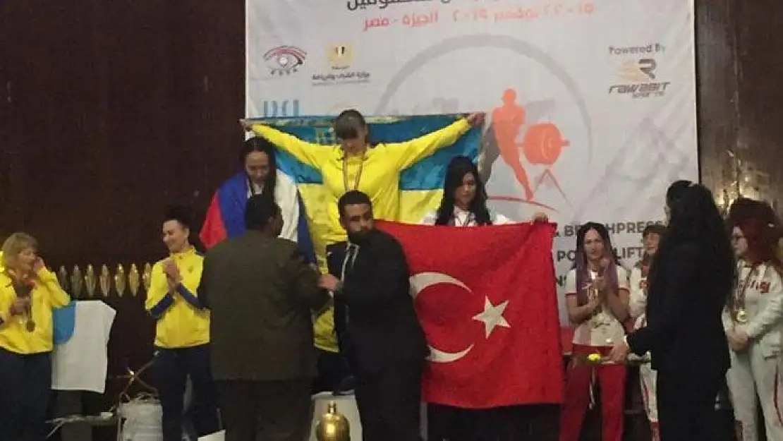 Çankayalı sporcular Mısır'dan madalyayla döndü