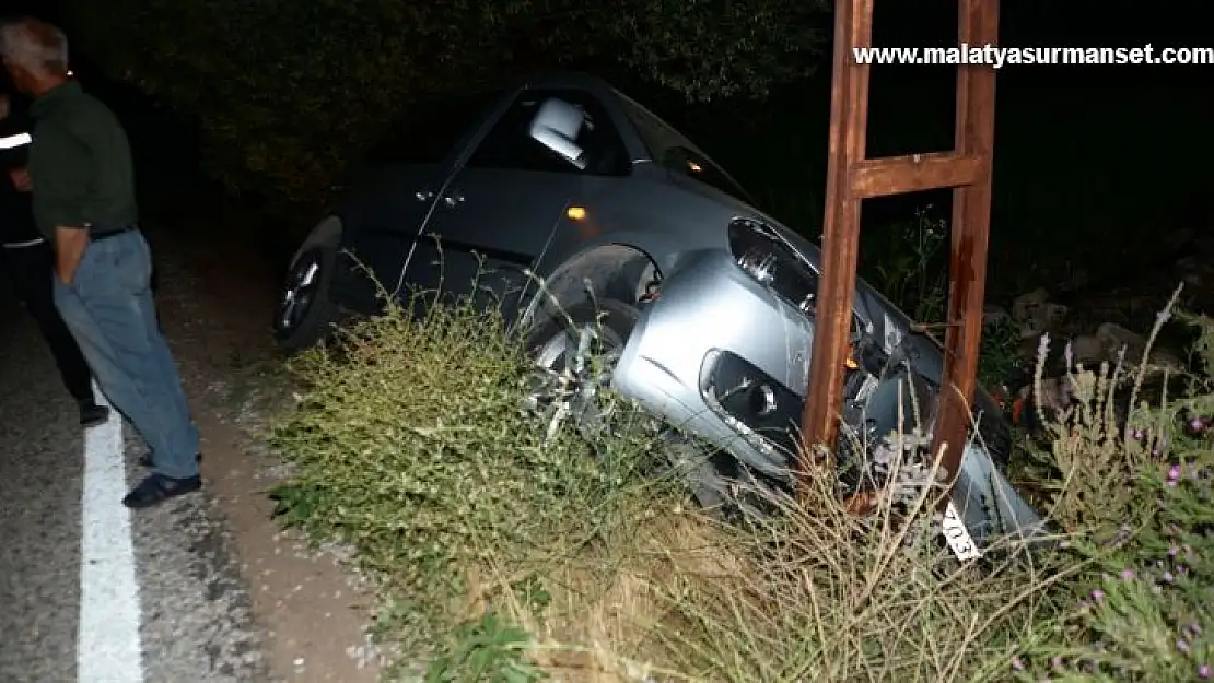 Çelikhan'da trafik kazası: 2 yaralı