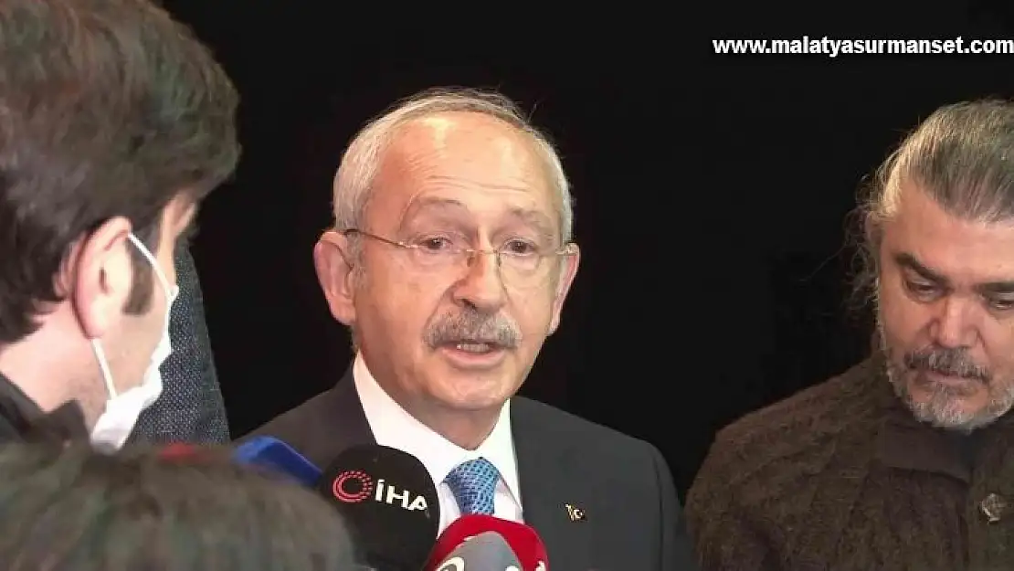 CHP Genel Başkanı Kemal Kılıçdaroğlu, elektriği kesilen Moda Sahnesi'ni ziyaret etti