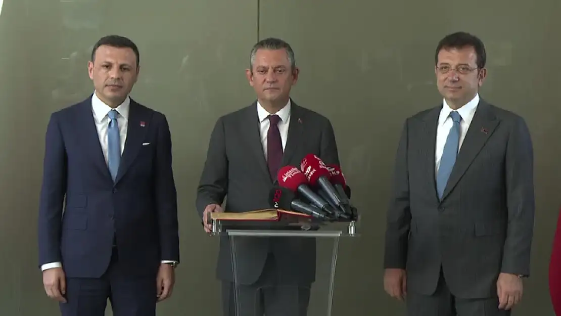 CHP Genel Başkanı Özgür Özel İBB Başkanı İmamoğlu'nu Ziyaret Etti