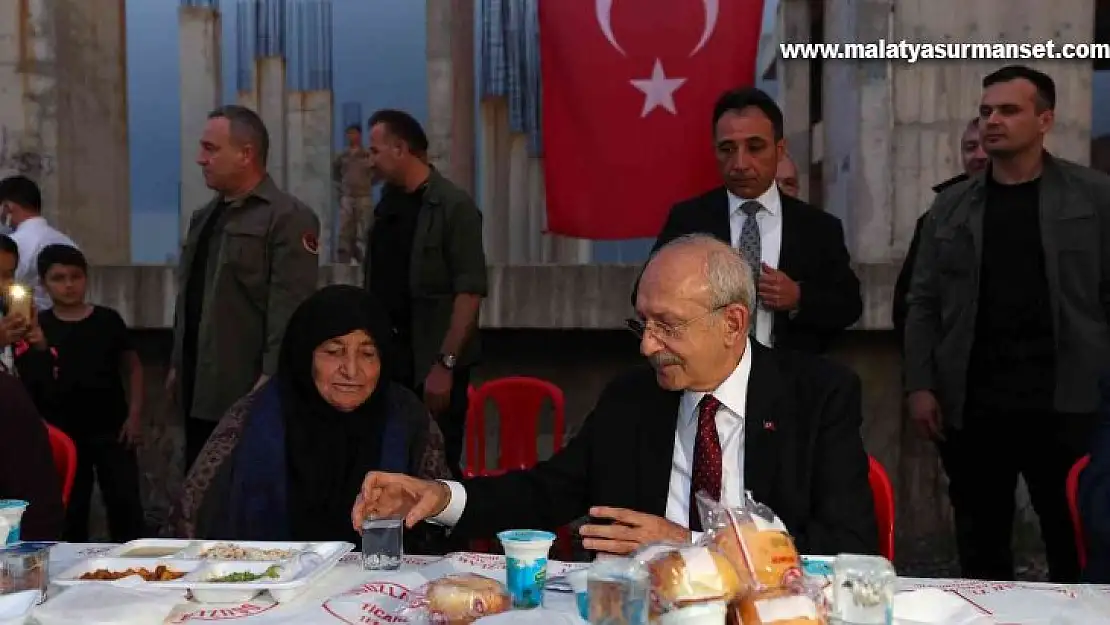 CHP lideri Kemal Kılıçdaroğlu, Ankara'da iftar yemeğine katıldı