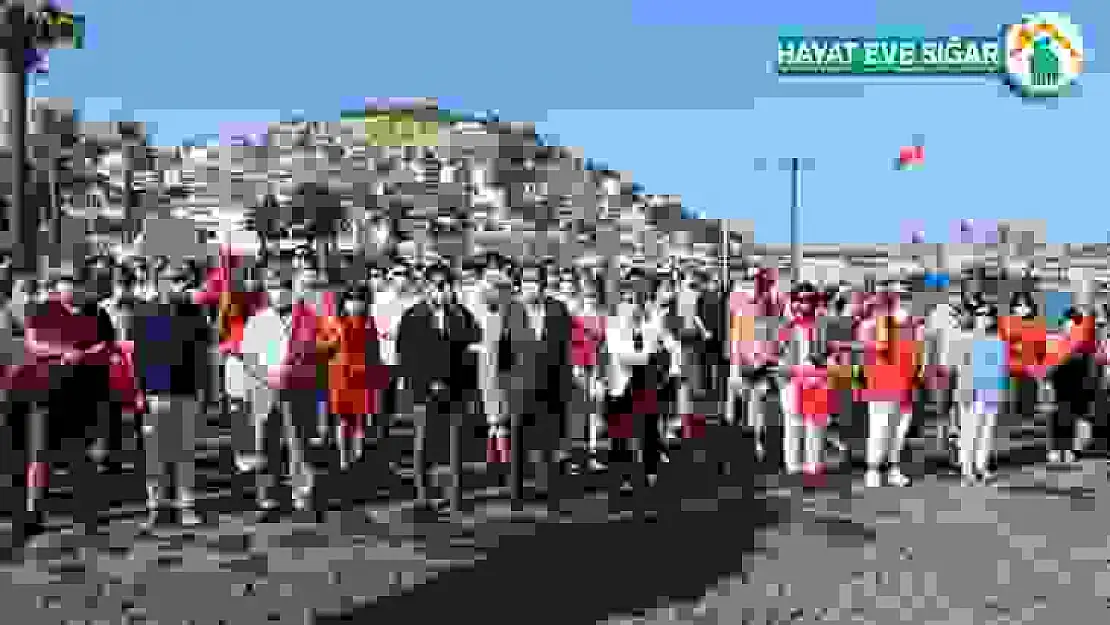 CHP'nin kuruluş yıldönümü Kuşadası'nda kutlandı