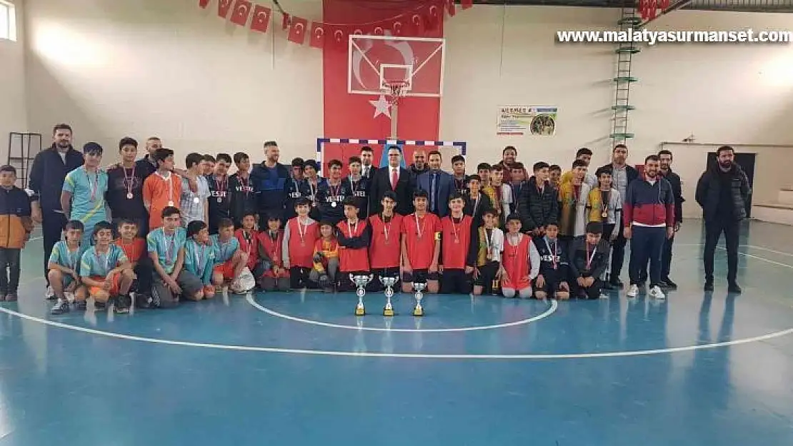 Çınar'da futsal heyecanı tamamlandı