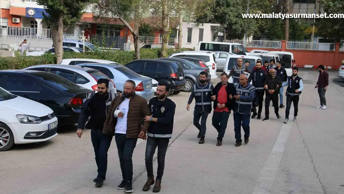 Cinayet şüphelileri adliyeye sevk edildi