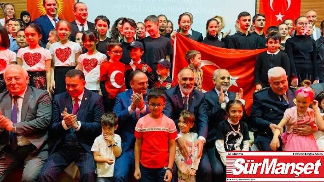 Cumhurbaşkanı Başdanışmanı Topçu Kırgızistan'da Cumhuriyet Bayramı kutlamasına katıldı