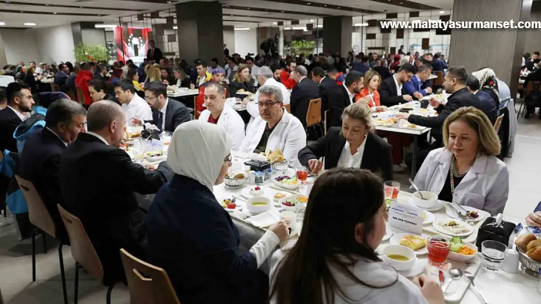 Cumhurbaşkanı Erdoğan: 42 bin 500 sağlık personeli alıyoruz