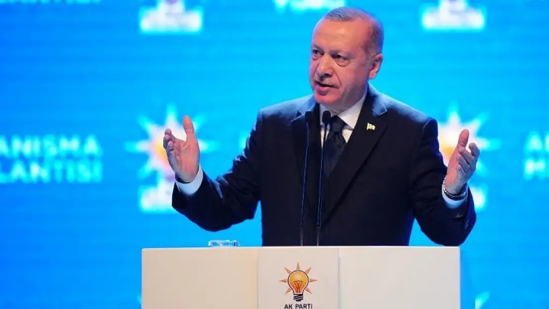 Cumhurbaşkanı Erdoğan: 'Belirlediğimiz sınırların dışına çıkmazlarsa omuzlarının üzerinde o başlar da kalmayacak'