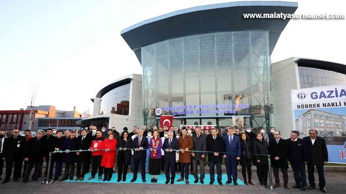 Cumhurbaşkanı Erdoğan, GAÜN'de yapılan hastaneleri hizmete açtı