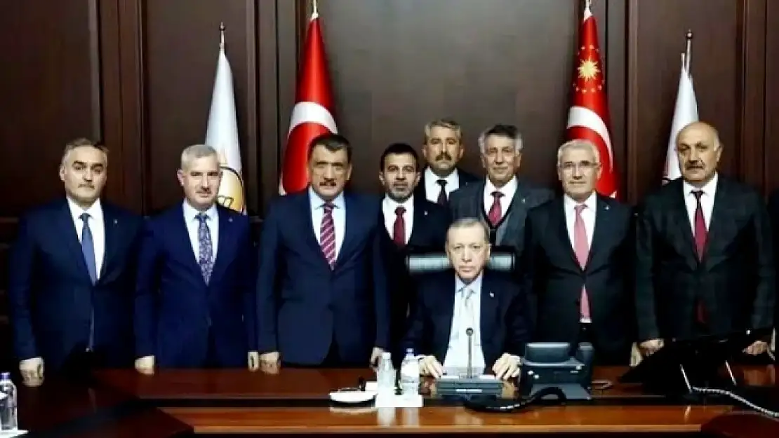 Cumhurbaşkanı Erdoğan Malatya Belediye Başkanlarıyla