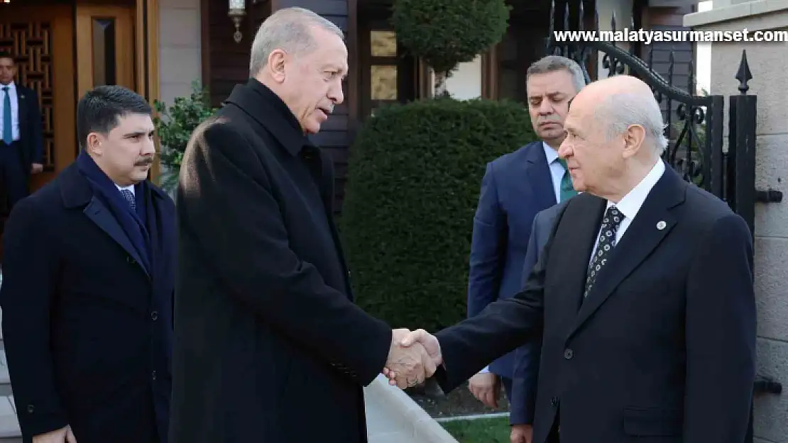 Cumhurbaşkanı Erdoğan, MHP Genel Başkanı Bahçeli'yi evinde ziyaret etti