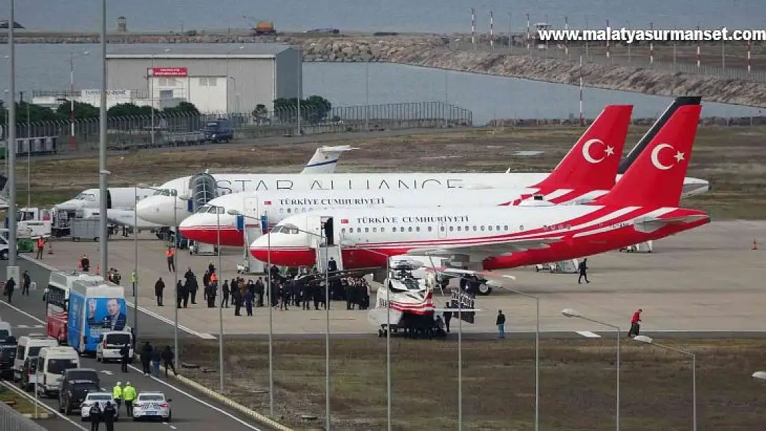 Cumhurbaşkanı Erdoğan, Ordu-Giresun Havalimanı'na iniş yaptı