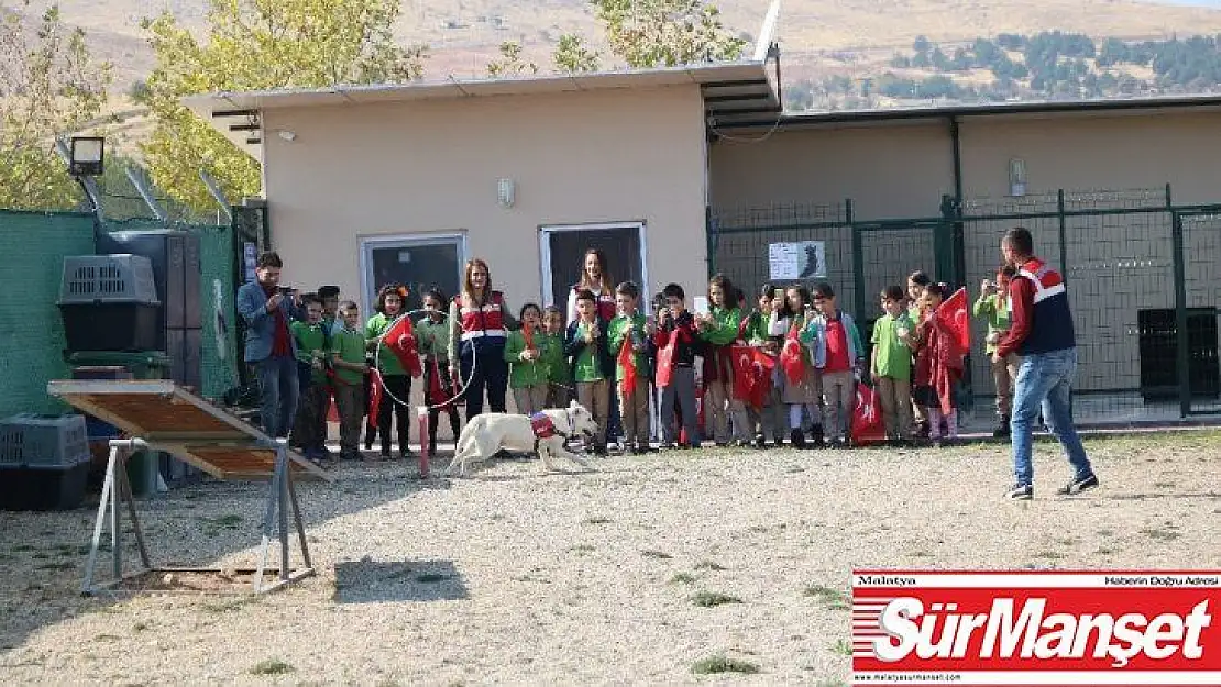 Cumhuriyet Bayramı nedeniyle öğrencilere sosyal faaliyet