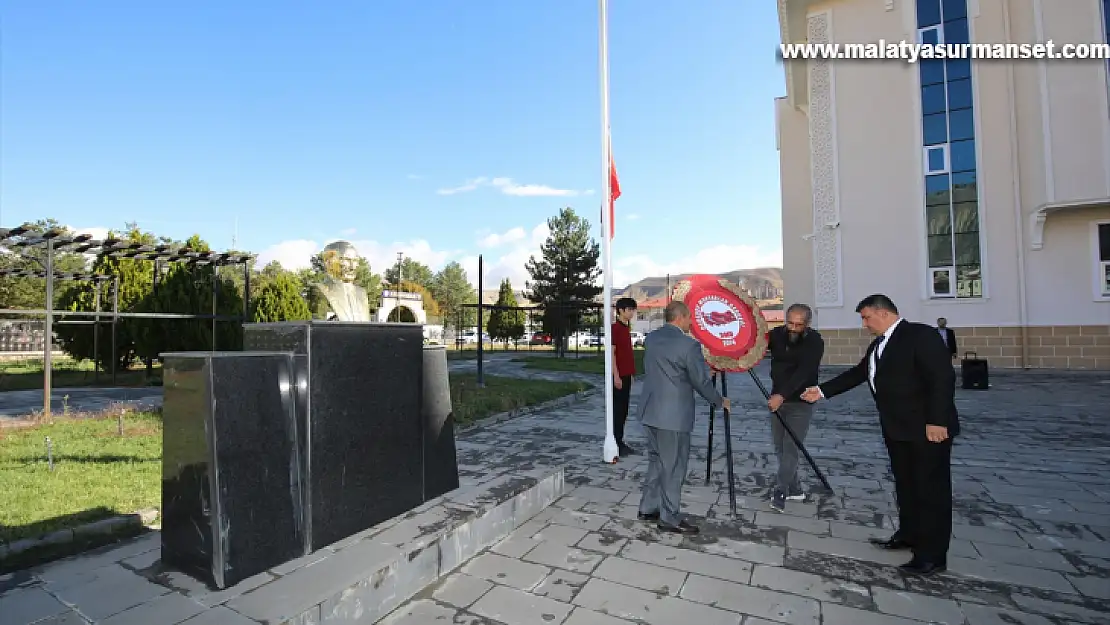 Darende'de Muhtarlar Günü törenle kutlandı