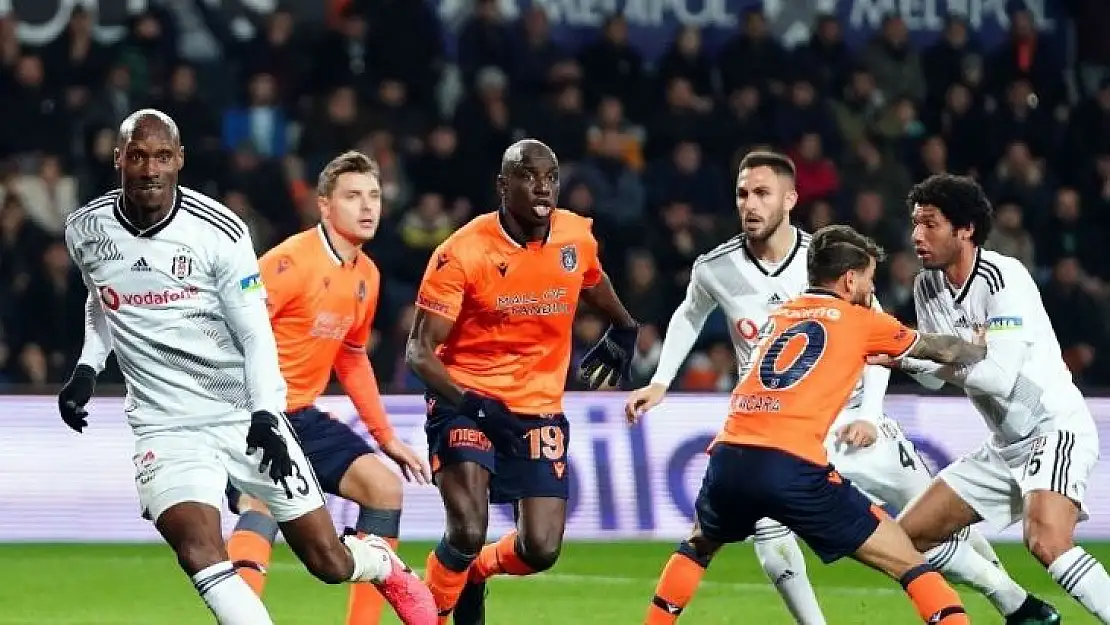 Demba Ba eski takımını boş geçmedi