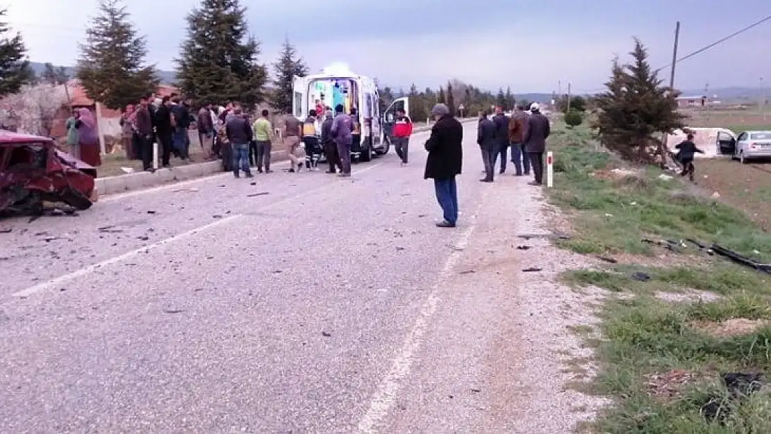 Denizli'de trafik kazası: 2 yaralı