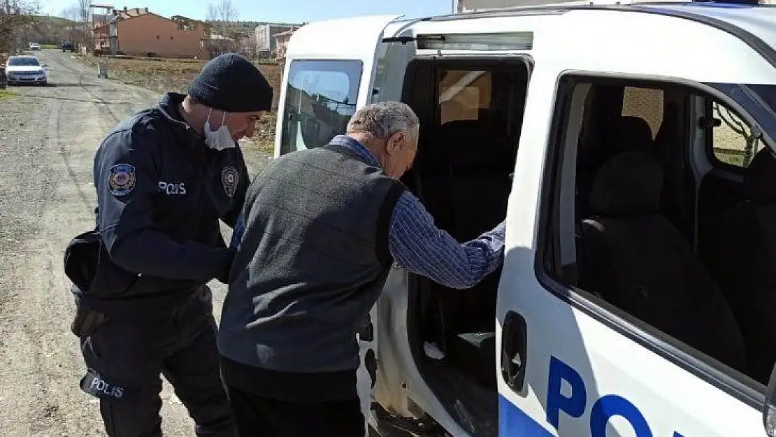 Deprem bölgesi Elazığ'da yaşlı ve hastalar için ekipler görevde