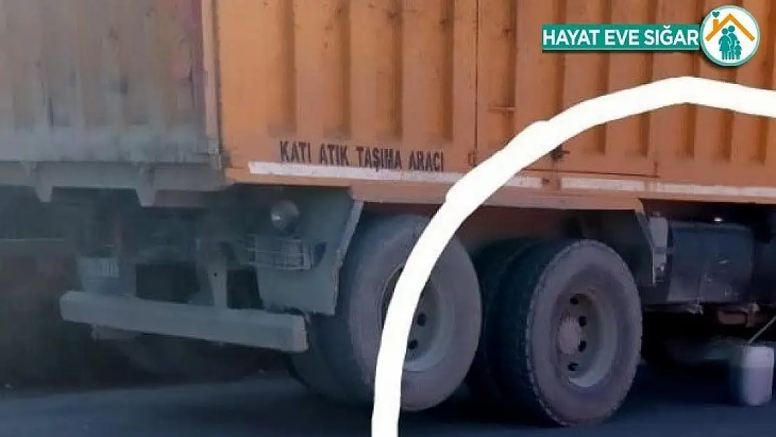 Deprem konutlarının yapımında kullanılan kamyondan mazot çalındı